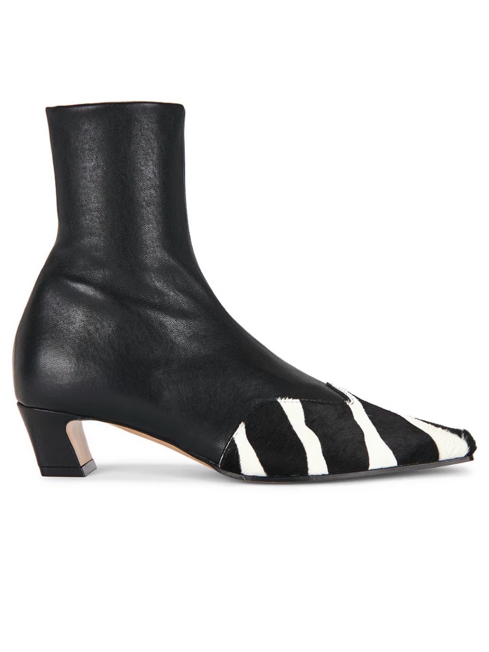 KHAITE
Nevada Stretch Leather Ankle Boots 38